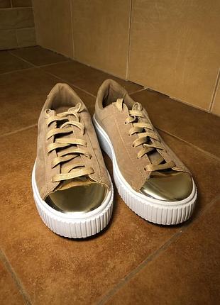 Кеди від vices