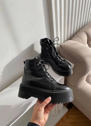 Зимние черные массивные ботинки из натуральной лакированной кожи, внутри (натуральная шерст)7 фото
