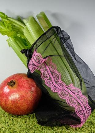 Мешочек из сетки чёрный с розовым кружевом "дорожка"