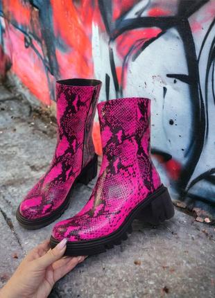 Розовые ботинки на платформе кожа фуксия питон неоновый зима деми 36-40