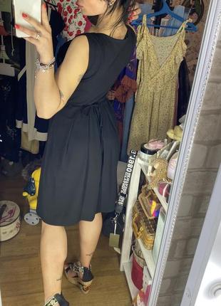 Нарядное черное платье с пайетками7 фото