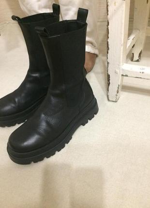 Шкіряні грубі черевики — челсі на широку ногу