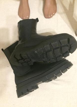 Шкіряні грубі черевики — челсі на широку ногу