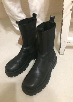 Шкіряні грубі черевики — челсі на широку ногу