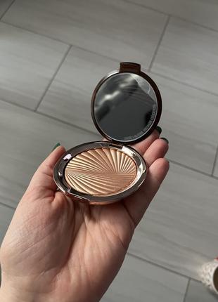 Estée lauder bronze goddess хайлайтер