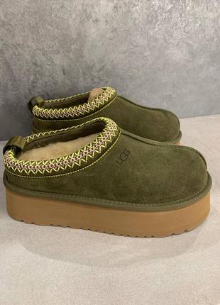 Жіночі уггі ugg tazz slipper platform «burnt olive»3 фото