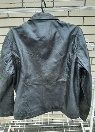 Куртка женская кожаная короткая,размер 40/42.6 фото