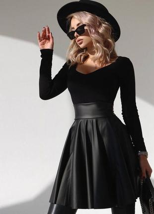 Чорна розклешена спідниця шкіряна с широким поясом висока талія. юбка солнцеклеш екокожа р-ры 42-501 фото