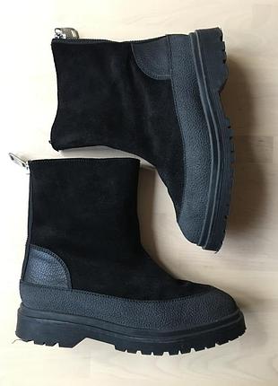 Чоботи  &other stories