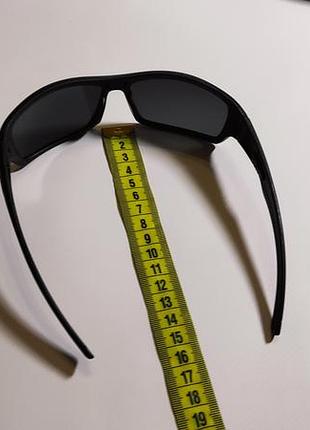 Спортивные солнцезащитные очки