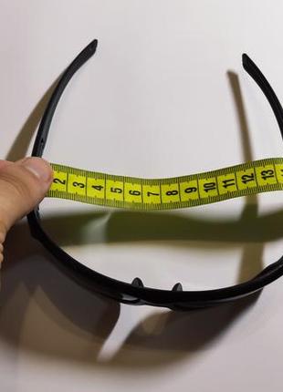 Спортивные солнцезащитные очки