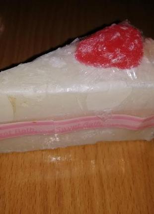 Мыло в виде кусочка торта sweet bath2 фото