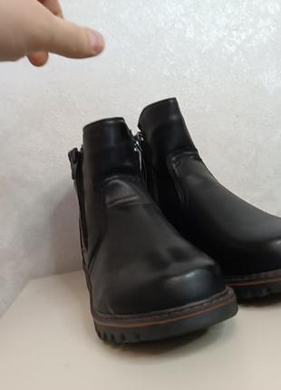 Зимние ботинки сапожки черевики тёплые 35 размер. новые черные3 фото