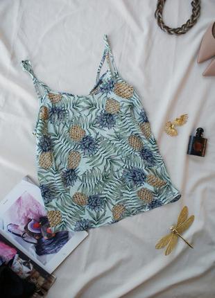 Актуальна майка принт ананаси