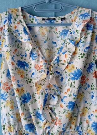 Блуза летняя с рюшами в цветы roman, 122 фото