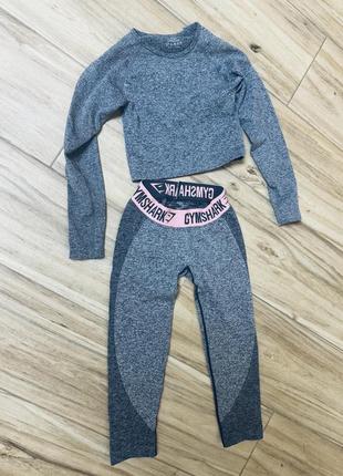 Спортивный комплект gymshark