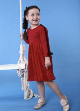 Красное платье плиссе для девочки ростом 98 см3 фото