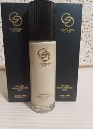 Стойкая минеральная тональная основа giordani gold spf 20 код 42104 светлый бежевый орифлейм4 фото