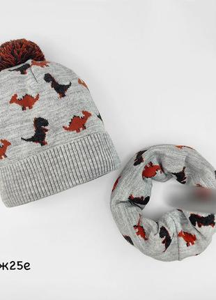 Теплая шапка с динозаврами и хомут, зимняя шапочка на флисе и снуд5 фото