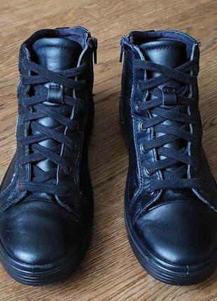 Ecco демисезонные ботинки gore-tex р.35(22,5см)