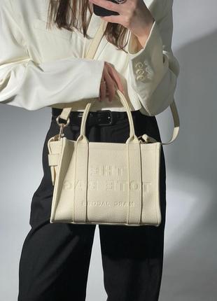 Женская сумка marc jacobs the tote bag mini cream6 фото