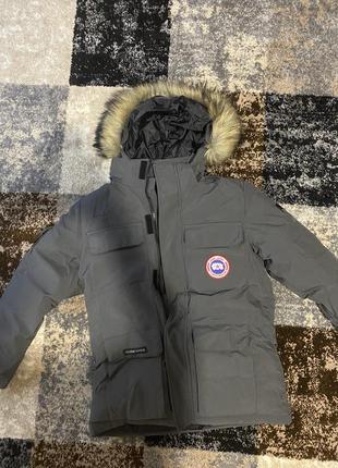 Тепла куртка по типу canada goose