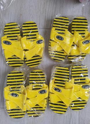 Шльопки жовті