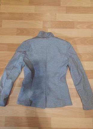 Піджак приталений трикотажний сірий на підкладі3 фото