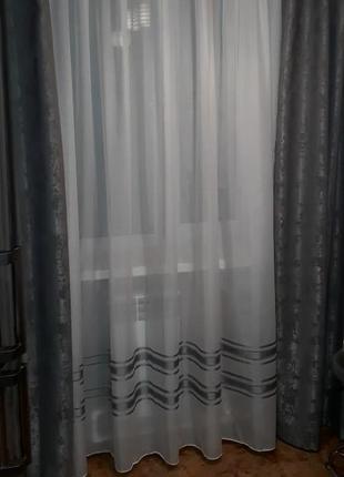 Льняний тюль з сірими смужками по низу тканини.1 фото