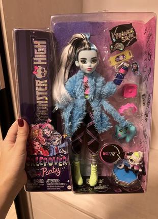 Лялька монстер хай френкі штейн піжамна вечірка monster high draculaura creepover party set