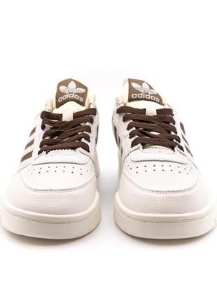 Стильные мужские кроссовки adidas drop step low white brown белые с коричневым3 фото