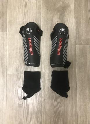 Щитки uhlsport vyper comfort pro black/silver/red с защитой лодыжки