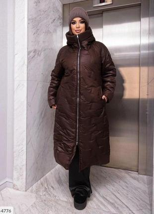 Женское зимнее длинное стеганое пальто на молнии большие размеры 50-646 фото