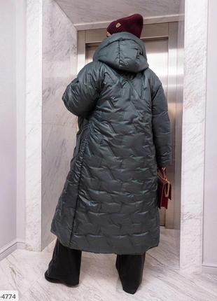 Женское зимнее длинное стеганое пальто на молнии большие размеры 50-644 фото