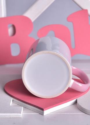 Чашка керамічна дитяча рожева, з принтом барбі 300мл, принт двосторонній4 фото