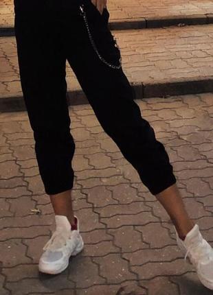 Чорні джогеры