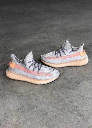 Стильные женские кроссовки adidas yeezy boost 350 true form в сером цвете4 фото