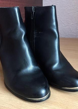 Чорні черевики miss selfridge