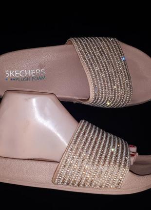 Шльопанці skechers plush foam