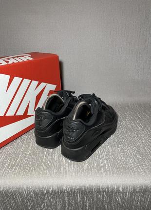 Шкіряні оригінальні кросівки nike air max10 фото