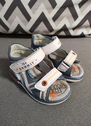 Дитячі босоніжки сандалі