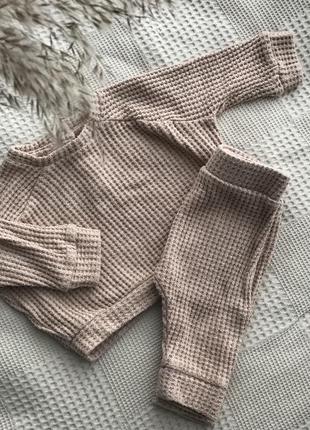 Костюмчики george.