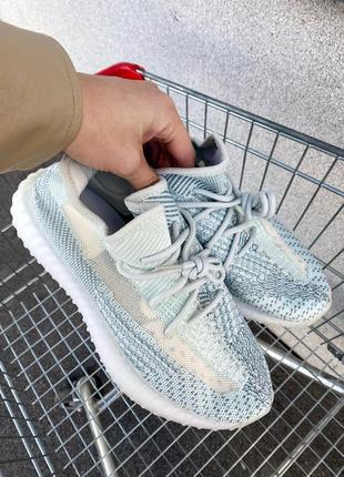 Женские кроссовки adidas yeezy boost 350 v2 cloud white reflective 37