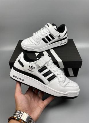 Жіночі кросівки adidas forum low black white