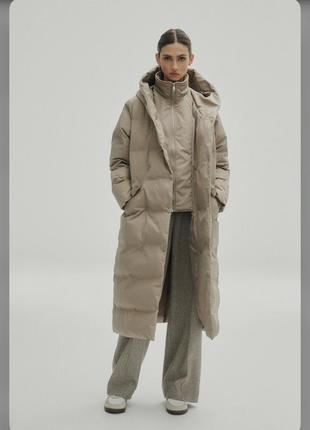 Роскошное теплое зимнее длинное пальто пуховик с капюшоном оверсайз