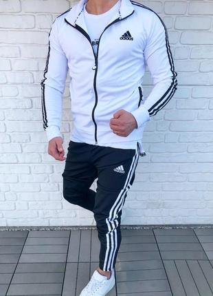 Спортивный костюм adidas