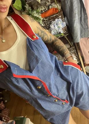 Эффектный комбинезон шортами