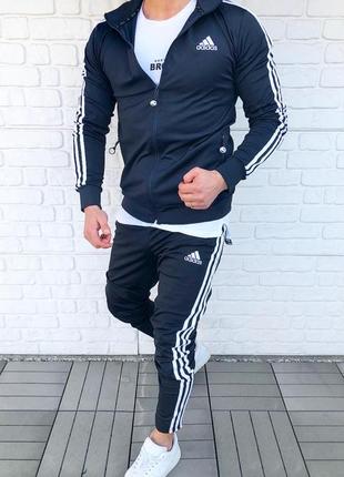 Спортивный костюм adidas