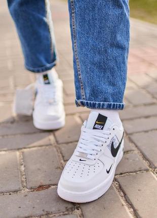 Классные кроссовки nike air force 1 lv8 low utility white black белые унисекс 36-45 р2 фото