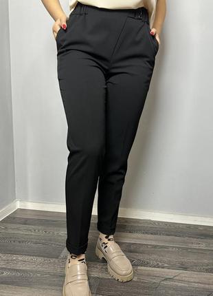 Жіночі класичні брюки чорні завужені до низу великого розміру modna kazka mkjl1131-16 фото